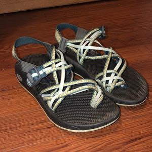 Women’s Triple-Strap Chacos